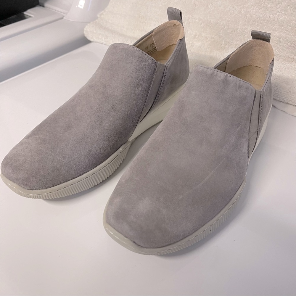 Shoes Naturalizer Sz 9 in gorgeous grey NEW no box